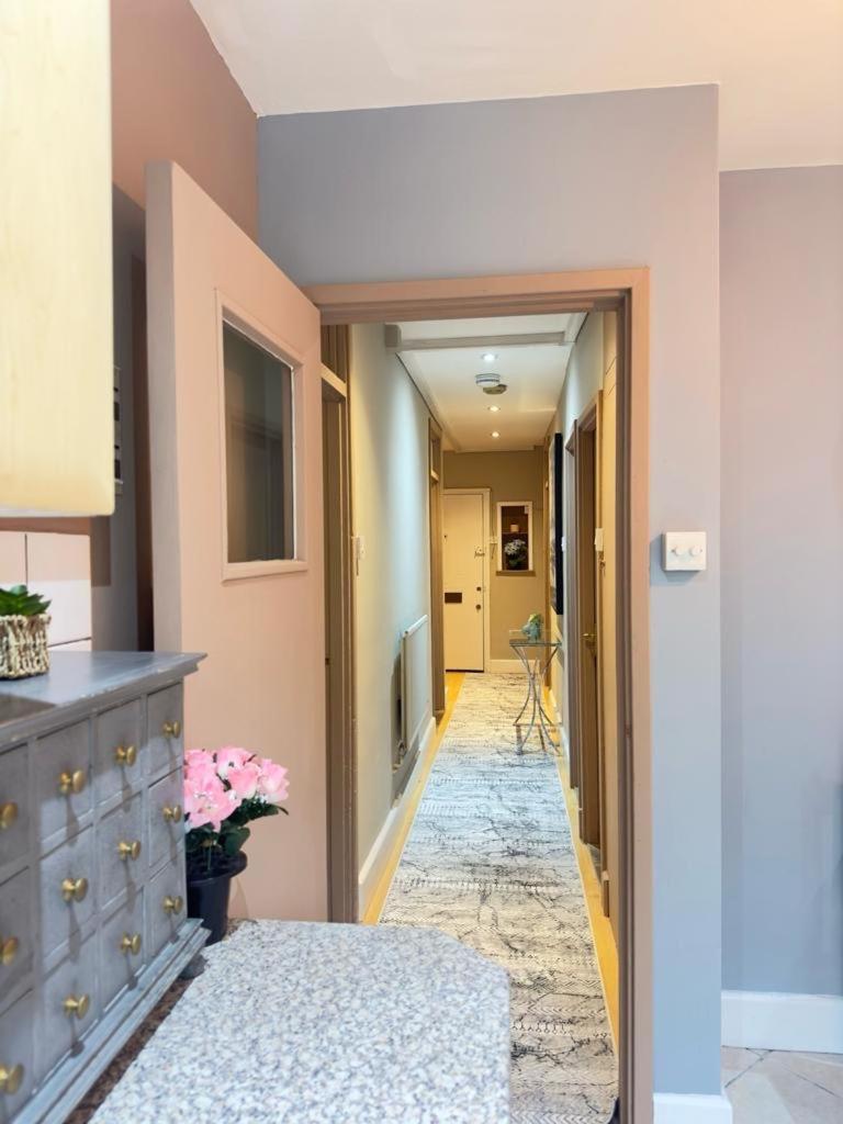 Beautiful Family Apartment London Kültér fotó